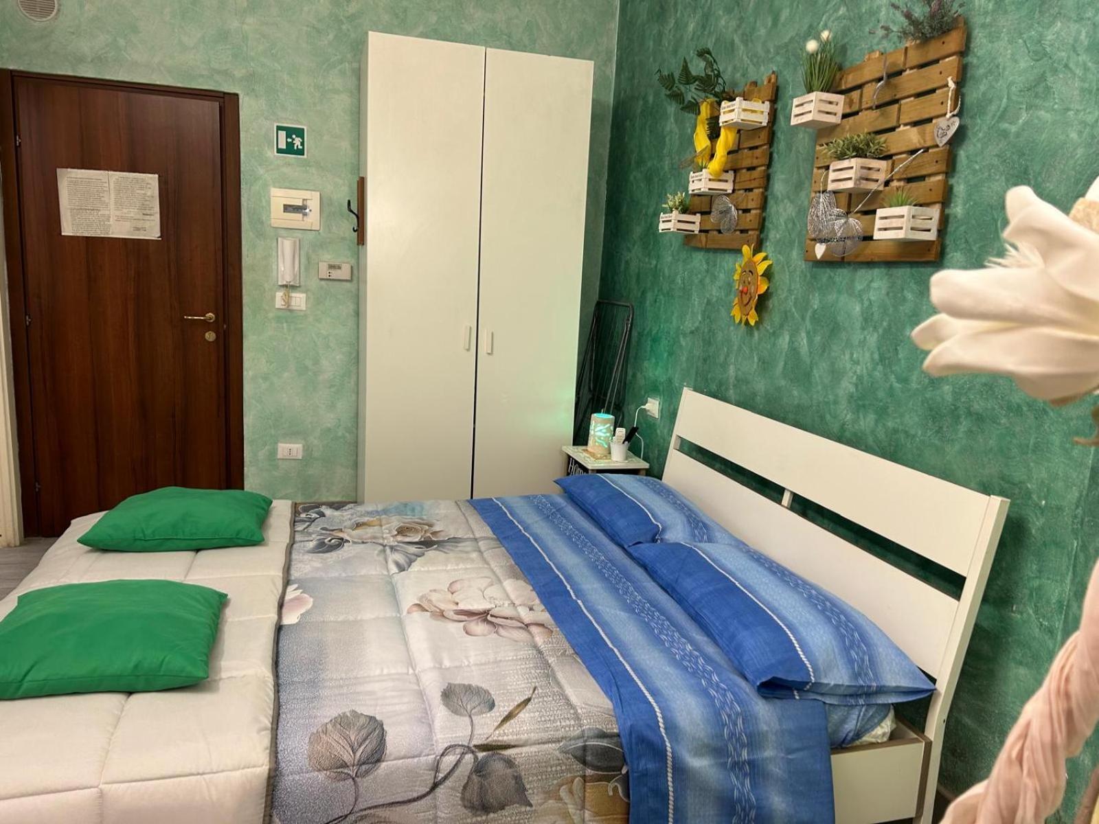 Suites Florence Пескара Екстер'єр фото